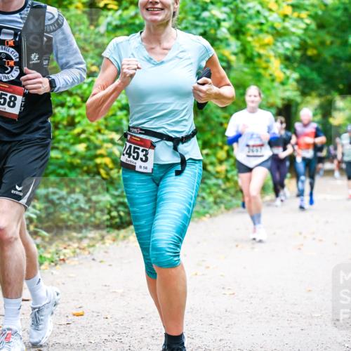 12.10.2025 - Bramfelder Halbmarathon 2025 Dr. Thomas Lammeyer http://msf.ph/oto/9342057 12.10.2025 09:53:53 Laufen 600, 758, 453, 58 meine-sportfotos.de