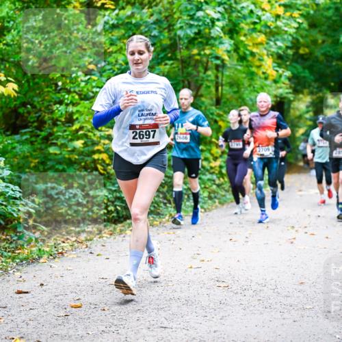 12.10.2025 - Bramfelder Halbmarathon 2025 Dr. Thomas Lammeyer http://msf.ph/oto/9342066 12.10.2025 09:53:54 Laufen 2697, 2686, 2765, 2709, 2850 meine-sportfotos.de