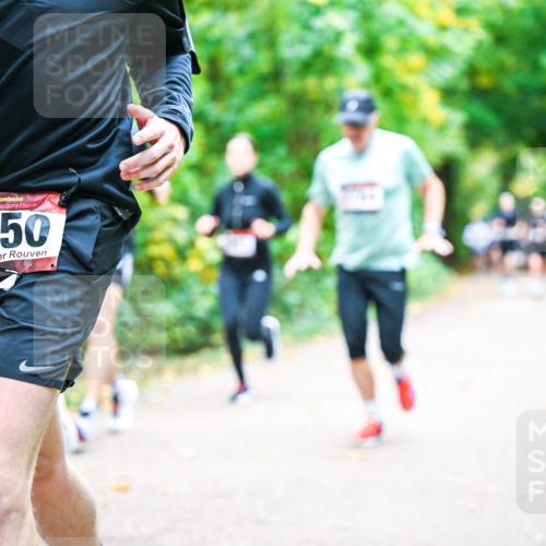 12.10.2025 - Bramfelder Halbmarathon 2025 Dr. Thomas Lammeyer http://msf.ph/oto/9342089 12.10.2025 09:53:58 Laufen 34, 2850 meine-sportfotos.de