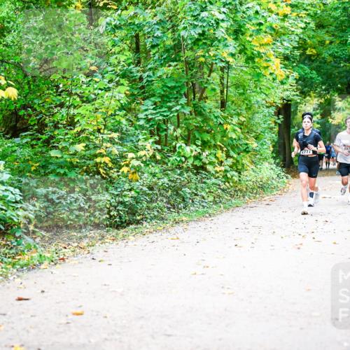 12.10.2025 - Bramfelder Halbmarathon 2025 Dr. Thomas Lammeyer http://msf.ph/oto/9342099 12.10.2025 09:54:01 Laufen 2977, 2777 meine-sportfotos.de