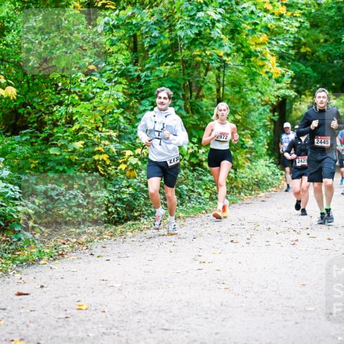 12.10.2025 - Bramfelder Halbmarathon 2025 Dr. Thomas Lammeyer http://msf.ph/oto/9342148 12.10.2025 09:54:09 Laufen 2739, 2972, 2425, 2445, 2073 meine-sportfotos.de