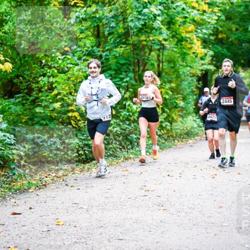 12.10.2025 - Bramfelder Halbmarathon 2025 Dr. Thomas Lammeyer http://msf.ph/oto/9342150 12.10.2025 09:54:09 Laufen 2735, 2972, 2425, 2445 meine-sportfotos.de