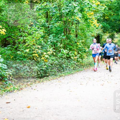 12.10.2025 - Bramfelder Halbmarathon 2025 Dr. Thomas Lammeyer http://msf.ph/oto/9342234 12.10.2025 09:54:23 Laufen 2581, 2812, 2436 meine-sportfotos.de