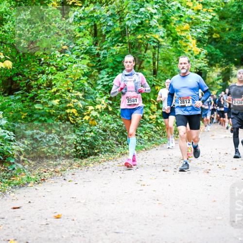 12.10.2025 - Bramfelder Halbmarathon 2025 Dr. Thomas Lammeyer http://msf.ph/oto/9342250 12.10.2025 09:54:26 Laufen 2581, 2812, 2436 meine-sportfotos.de