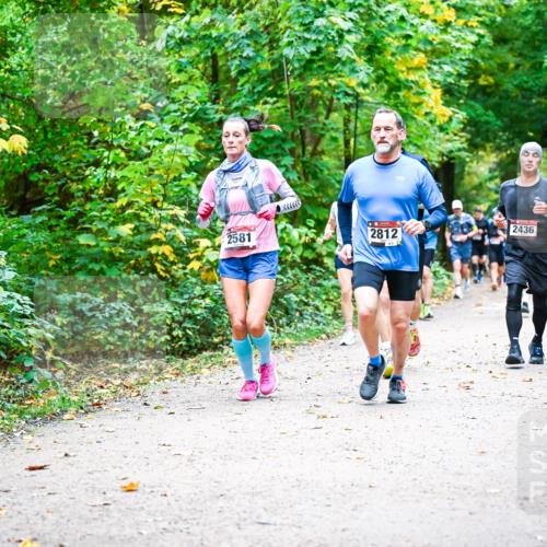 12.10.2025 - Bramfelder Halbmarathon 2025 Dr. Thomas Lammeyer http://msf.ph/oto/9342254 12.10.2025 09:54:26 Laufen 2581, 2812, 2436 meine-sportfotos.de