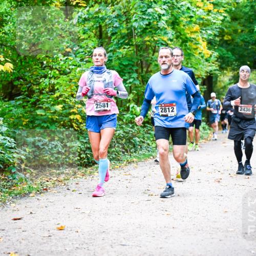 12.10.2025 - Bramfelder Halbmarathon 2025 Dr. Thomas Lammeyer http://msf.ph/oto/9342255 12.10.2025 09:54:27 Laufen 2581, 2812, 2436 meine-sportfotos.de