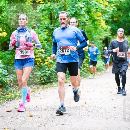 12.10.2025 - Bramfelder Halbmarathon 2025 Dr. Thomas Lammeyer http://msf.ph/oto/9342260 12.10.2025 09:54:27 Laufen 2581, 2812, 9, 2436 meine-sportfotos.de