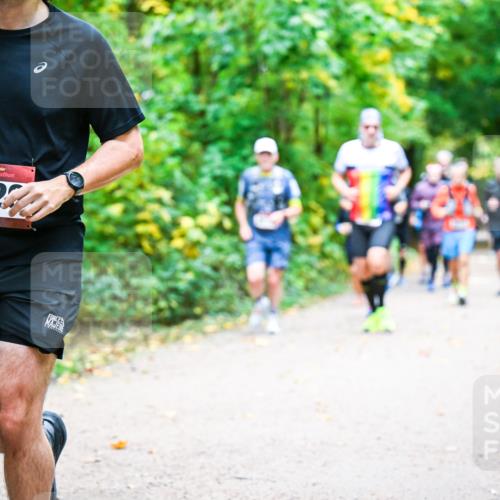 12.10.2025 - Bramfelder Halbmarathon 2025 Dr. Thomas Lammeyer http://msf.ph/oto/9342290 12.10.2025 09:54:32 Laufen 34, 282 meine-sportfotos.de