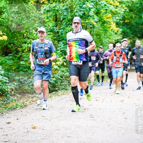 12.10.2025 - Bramfelder Halbmarathon 2025 Dr. Thomas Lammeyer http://msf.ph/oto/9342298 12.10.2025 09:54:33 Laufen 2879, 473, 2841, 2675 meine-sportfotos.de