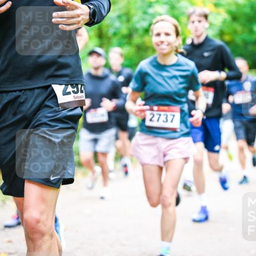 12.10.2025 - Bramfelder Halbmarathon 2025 Dr. Thomas Lammeyer http://msf.ph/oto/9342327 12.10.2025 09:54:38 Laufen 494, 2737 meine-sportfotos.de
