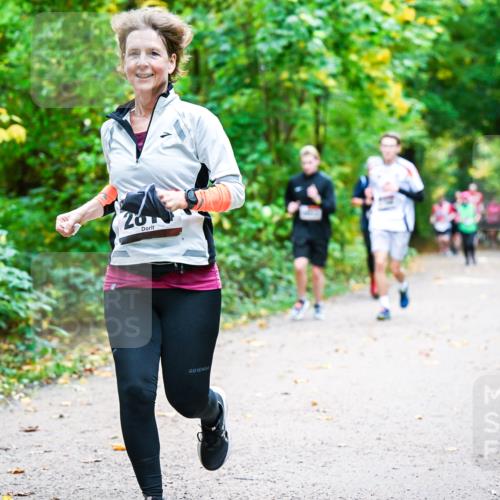 12.10.2025 - Bramfelder Halbmarathon 2025 Dr. Thomas Lammeyer http://msf.ph/oto/9342388 12.10.2025 09:54:52 Laufen  meine-sportfotos.de