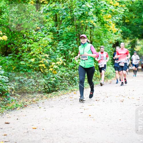 12.10.2025 - Bramfelder Halbmarathon 2025 Dr. Thomas Lammeyer http://msf.ph/oto/9342426 12.10.2025 09:55:00 Laufen 2995, 2624, 2776 meine-sportfotos.de