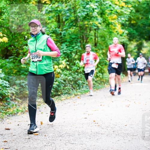 12.10.2025 - Bramfelder Halbmarathon 2025 Dr. Thomas Lammeyer http://msf.ph/oto/9342436 12.10.2025 09:55:01 Laufen 2995 meine-sportfotos.de