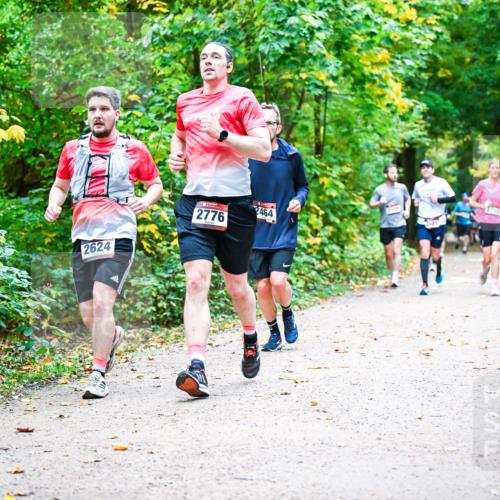 12.10.2025 - Bramfelder Halbmarathon 2025 Dr. Thomas Lammeyer http://msf.ph/oto/9342451 12.10.2025 09:55:04 Laufen 2776, 2624 meine-sportfotos.de