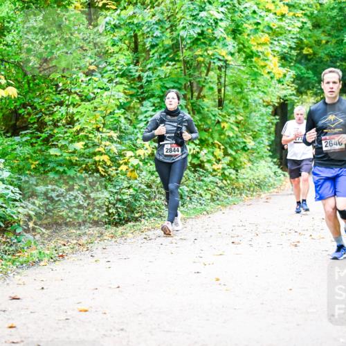 12.10.2025 - Bramfelder Halbmarathon 2025 Dr. Thomas Lammeyer http://msf.ph/oto/9342495 12.10.2025 09:55:10 Laufen 2844, 0, 277, 2646, 2611, 7840 meine-sportfotos.de