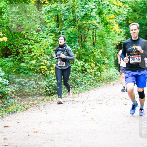 12.10.2025 - Bramfelder Halbmarathon 2025 Dr. Thomas Lammeyer http://msf.ph/oto/9342498 12.10.2025 09:55:10 Laufen 2844, 2646, 2611, 2540, 761 meine-sportfotos.de
