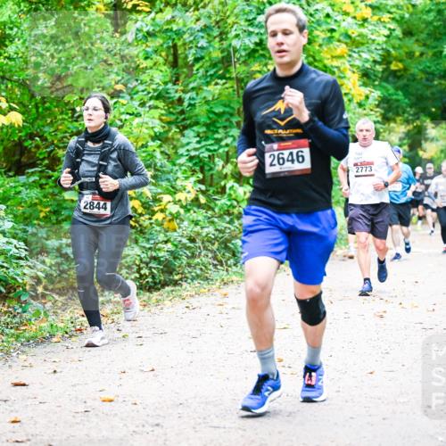 12.10.2025 - Bramfelder Halbmarathon 2025 Dr. Thomas Lammeyer http://msf.ph/oto/9342504 12.10.2025 09:55:11 Laufen 2844, 2646, 2773, 2611, 2540 meine-sportfotos.de