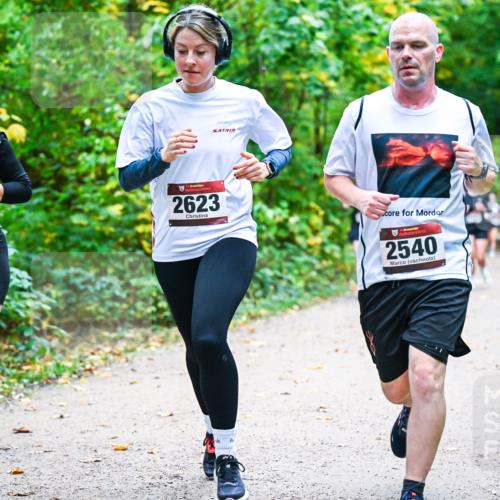 12.10.2025 - Bramfelder Halbmarathon 2025 Dr. Thomas Lammeyer http://msf.ph/oto/9342543 12.10.2025 09:55:18 Laufen 2493, 34, 2623, 2540 meine-sportfotos.de