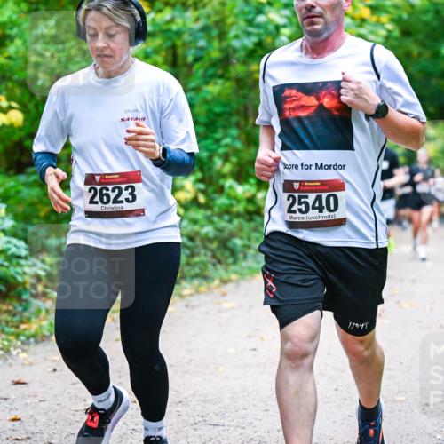 12.10.2025 - Bramfelder Halbmarathon 2025 Dr. Thomas Lammeyer http://msf.ph/oto/9342545 12.10.2025 09:55:18 Laufen 93, 2623, 2540, 17741 meine-sportfotos.de