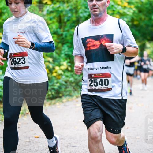 12.10.2025 - Bramfelder Halbmarathon 2025 Dr. Thomas Lammeyer http://msf.ph/oto/9342546 12.10.2025 09:55:18 Laufen 2623, 34, 2540 meine-sportfotos.de