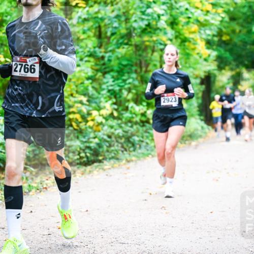 12.10.2025 - Bramfelder Halbmarathon 2025 Dr. Thomas Lammeyer http://msf.ph/oto/9342569 12.10.2025 09:55:22 Laufen 7, 113, 2766, 2923 meine-sportfotos.de