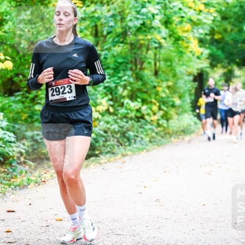 12.10.2025 - Bramfelder Halbmarathon 2025 Dr. Thomas Lammeyer http://msf.ph/oto/9342577 12.10.2025 09:55:23 Laufen 2923, 33 meine-sportfotos.de