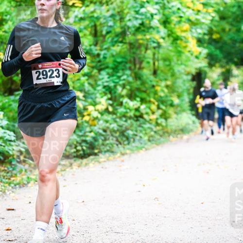 12.10.2025 - Bramfelder Halbmarathon 2025 Dr. Thomas Lammeyer http://msf.ph/oto/9342578 12.10.2025 09:55:23 Laufen 2923, 33 meine-sportfotos.de