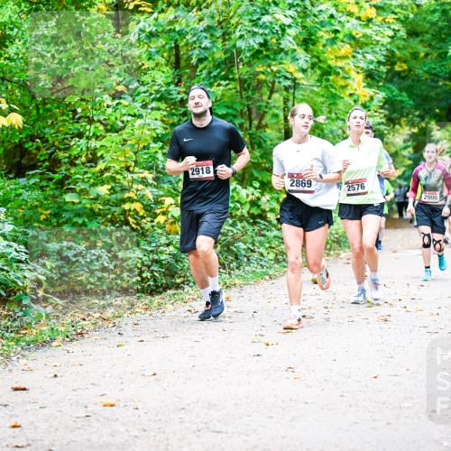 12.10.2025 - Bramfelder Halbmarathon 2025 Dr. Thomas Lammeyer http://msf.ph/oto/9342601 12.10.2025 09:55:27 Laufen 2918, 2869, 2576, 2900 meine-sportfotos.de