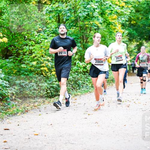 12.10.2025 - Bramfelder Halbmarathon 2025 Dr. Thomas Lammeyer http://msf.ph/oto/9342602 12.10.2025 09:55:27 Laufen 2918, 2869, 2576, 2900 meine-sportfotos.de