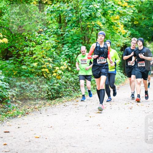 12.10.2025 - Bramfelder Halbmarathon 2025 Dr. Thomas Lammeyer http://msf.ph/oto/9342634 12.10.2025 09:55:32 Laufen 2538, 2619, 27, 2680 meine-sportfotos.de