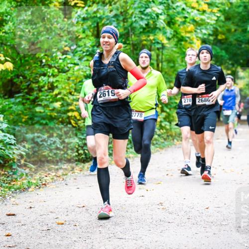 12.10.2025 - Bramfelder Halbmarathon 2025 Dr. Thomas Lammeyer http://msf.ph/oto/9342641 12.10.2025 09:55:33 Laufen 2619, 2778, 278, 2686 meine-sportfotos.de