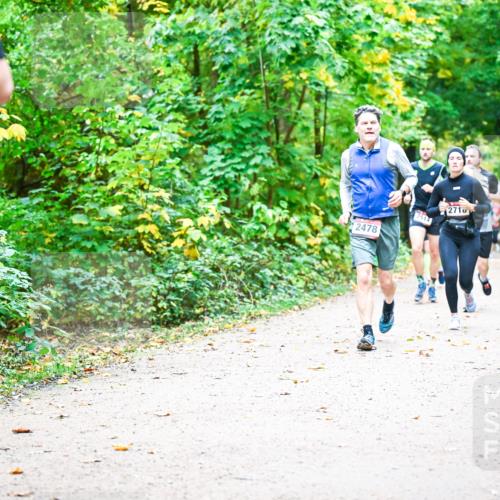 12.10.2025 - Bramfelder Halbmarathon 2025 Dr. Thomas Lammeyer http://msf.ph/oto/9342658 12.10.2025 09:55:36 Laufen 6, 2478, 2514, 2710 meine-sportfotos.de