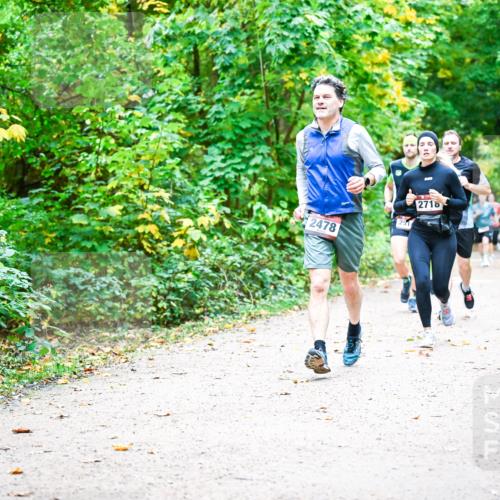 12.10.2025 - Bramfelder Halbmarathon 2025 Dr. Thomas Lammeyer http://msf.ph/oto/9342662 12.10.2025 09:55:37 Laufen 2514, 2478, 2718 meine-sportfotos.de