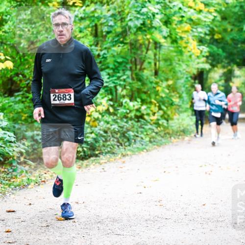 12.10.2025 - Bramfelder Halbmarathon 2025 Dr. Thomas Lammeyer http://msf.ph/oto/9342692 12.10.2025 09:55:42 Laufen 2683 meine-sportfotos.de