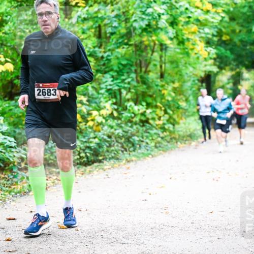 12.10.2025 - Bramfelder Halbmarathon 2025 Dr. Thomas Lammeyer http://msf.ph/oto/9342693 12.10.2025 09:55:42 Laufen 2683 meine-sportfotos.de