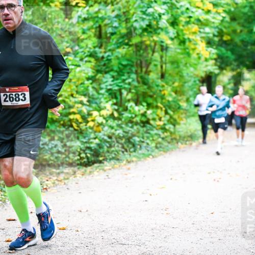 12.10.2025 - Bramfelder Halbmarathon 2025 Dr. Thomas Lammeyer http://msf.ph/oto/9342695 12.10.2025 09:55:42 Laufen 34, 2683 meine-sportfotos.de