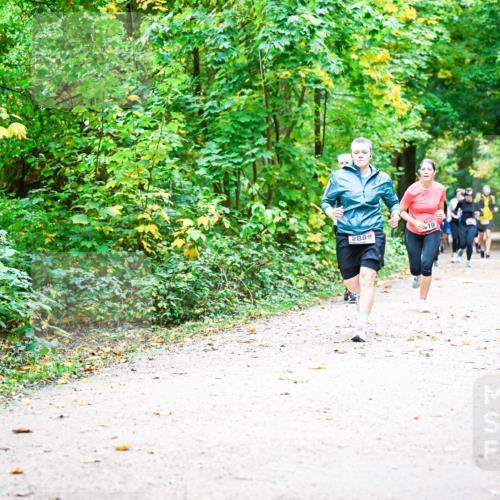 12.10.2025 - Bramfelder Halbmarathon 2025 Dr. Thomas Lammeyer http://msf.ph/oto/9342701 12.10.2025 09:55:44 Laufen 2889, 10 meine-sportfotos.de