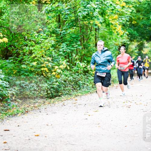 12.10.2025 - Bramfelder Halbmarathon 2025 Dr. Thomas Lammeyer http://msf.ph/oto/9342704 12.10.2025 09:55:45 Laufen 2889, 2510 meine-sportfotos.de