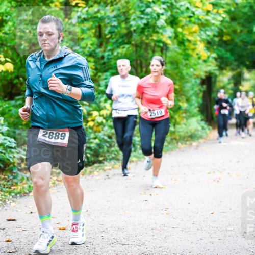 12.10.2025 - Bramfelder Halbmarathon 2025 Dr. Thomas Lammeyer http://msf.ph/oto/9342718 12.10.2025 09:55:47 Laufen 2889, 2510 meine-sportfotos.de