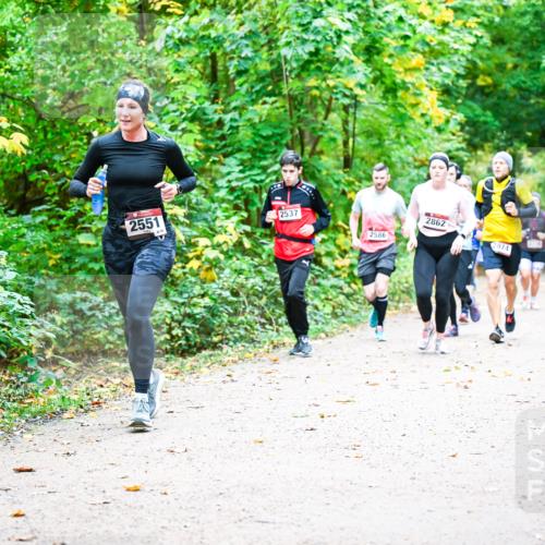 12.10.2025 - Bramfelder Halbmarathon 2025 Dr. Thomas Lammeyer http://msf.ph/oto/9342756 12.10.2025 09:55:52 Laufen 2551, 2537, 2862, 2586, 2874 meine-sportfotos.de