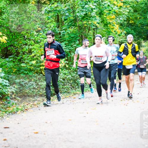 12.10.2025 - Bramfelder Halbmarathon 2025 Dr. Thomas Lammeyer http://msf.ph/oto/9342763 12.10.2025 09:55:53 Laufen 2537, 2586, 2862, 37, 2874, 2716 meine-sportfotos.de