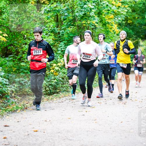 12.10.2025 - Bramfelder Halbmarathon 2025 Dr. Thomas Lammeyer http://msf.ph/oto/9342766 12.10.2025 09:55:54 Laufen 2537, 2580, 2862, 2932, 2874, 2716 meine-sportfotos.de