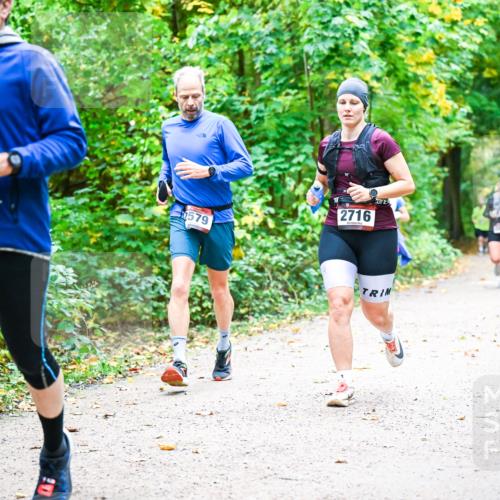 12.10.2025 - Bramfelder Halbmarathon 2025 Dr. Thomas Lammeyer http://msf.ph/oto/9342785 12.10.2025 09:55:58 Laufen 2932, 579, 2716 meine-sportfotos.de