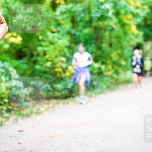 12.10.2025 - Bramfelder Halbmarathon 2025 Dr. Thomas Lammeyer http://msf.ph/oto/9342795 12.10.2025 09:55:59 Laufen 6 meine-sportfotos.de