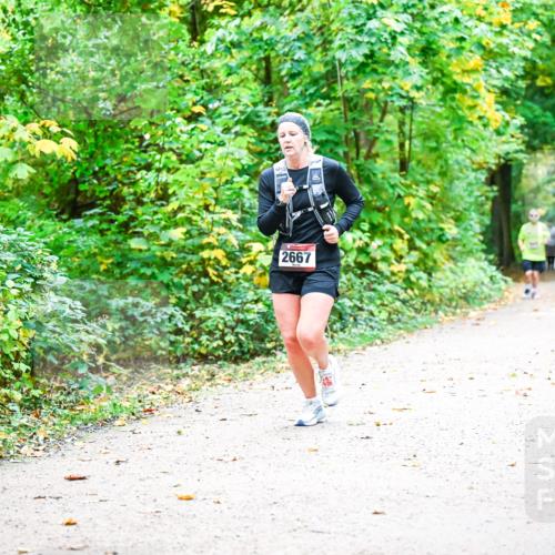12.10.2025 - Bramfelder Halbmarathon 2025 Dr. Thomas Lammeyer http://msf.ph/oto/9342811 12.10.2025 09:56:03 Laufen 2667 meine-sportfotos.de