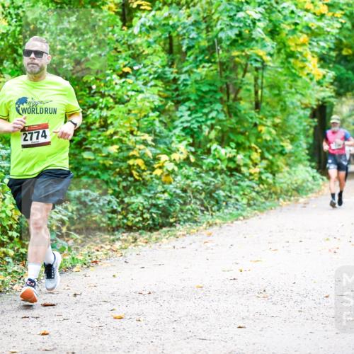 12.10.2025 - Bramfelder Halbmarathon 2025 Dr. Thomas Lammeyer http://msf.ph/oto/9342840 12.10.2025 09:56:12 Laufen 2774 meine-sportfotos.de