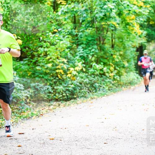 12.10.2025 - Bramfelder Halbmarathon 2025 Dr. Thomas Lammeyer http://msf.ph/oto/9342842 12.10.2025 09:56:12 Laufen 2774 meine-sportfotos.de