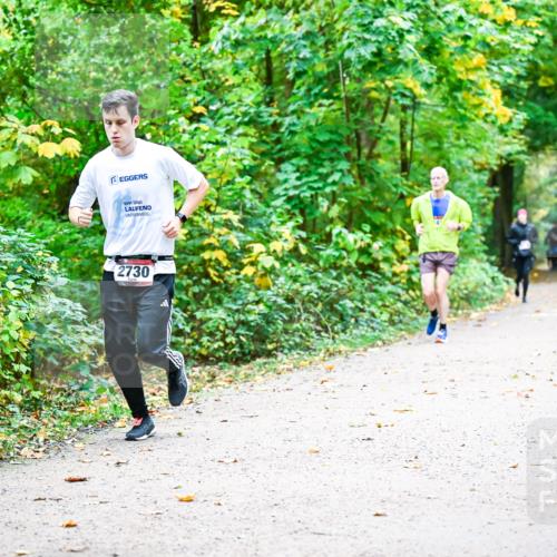 12.10.2025 - Bramfelder Halbmarathon 2025 Dr. Thomas Lammeyer http://msf.ph/oto/9342876 12.10.2025 09:56:22 Laufen 2730 meine-sportfotos.de