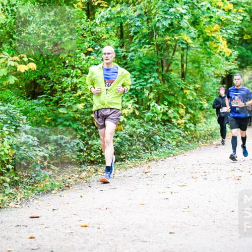 12.10.2025 - Bramfelder Halbmarathon 2025 Dr. Thomas Lammeyer http://msf.ph/oto/9342895 12.10.2025 09:56:25 Laufen 24, 248 meine-sportfotos.de