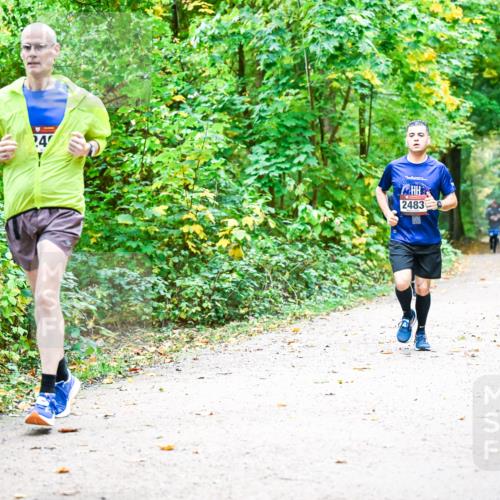 12.10.2025 - Bramfelder Halbmarathon 2025 Dr. Thomas Lammeyer http://msf.ph/oto/9342900 12.10.2025 09:56:26 Laufen 4, 2483 meine-sportfotos.de